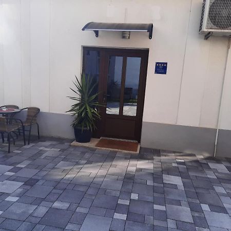Albert Home Karlovac Exterior foto